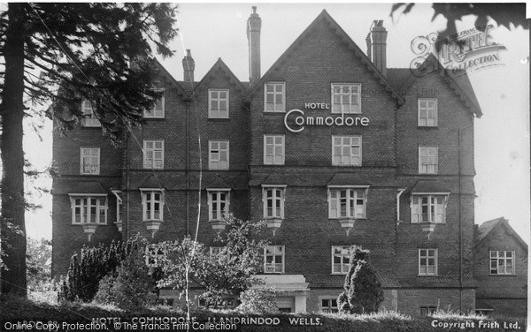 Photo of Llandrindod Wells, Hotel Commodore 1949