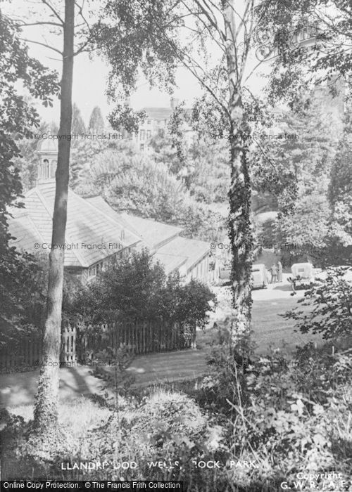 Photo of Llandrindod Wells, Rock Park c.1949