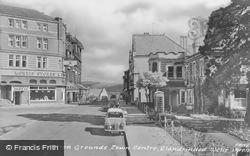 Town Centre c.1955, Llandrindod Wells
