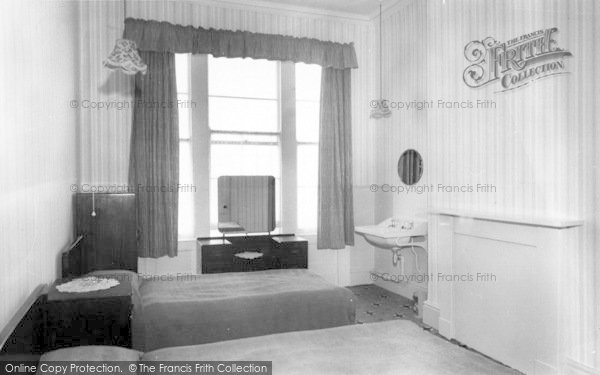 Photo of Llandudno, A Double Bedroom, Ormescliffe Hotel c.1960