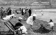 Families On The Sands 1913, Llandudno