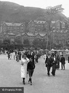 Walking On The Parade 1913, Llandudno