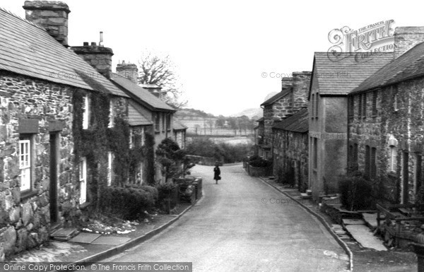 Photo of Llanegryn, Village c.1950