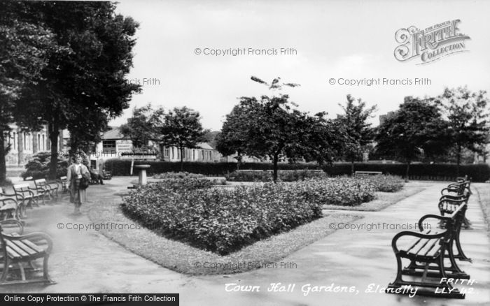Photo of Llanelli, Town Hall Gardens c.1955