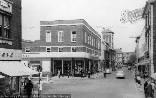 Photo of Llanelli, Vaughan Street c.1965
