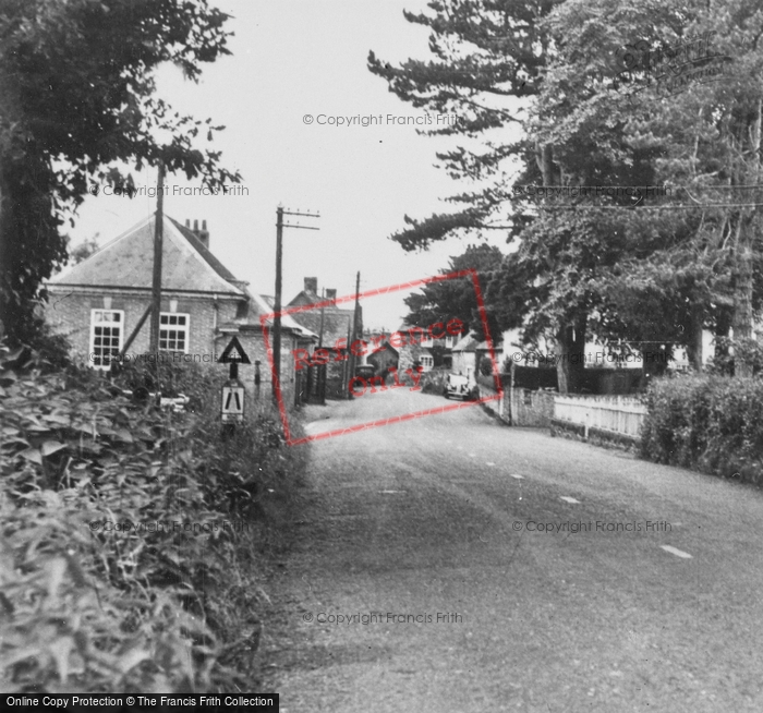 Photo of Llanerfyl, The Village c.1955
