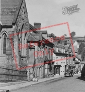 Bridge Street c.1955, Llanfair Caereinion