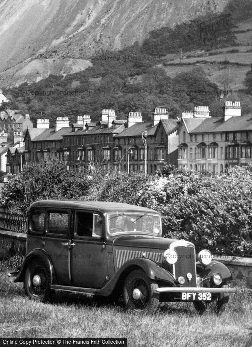 Photo of Llanfairfechan, Car Near  The Promenade c.1935