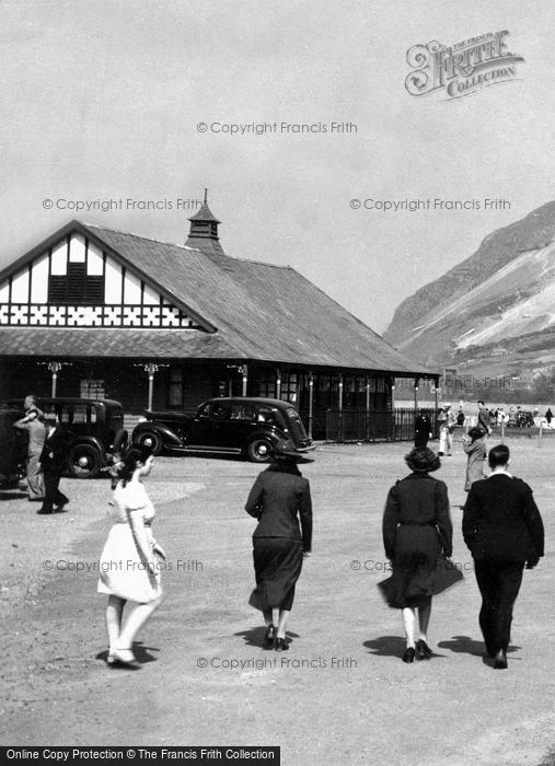 Photo of Llanfairfechan, Heading To The Promenade c.1935