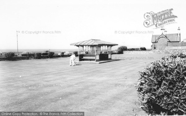 Photo of Llanfairfechan, The Putting Green c.1960