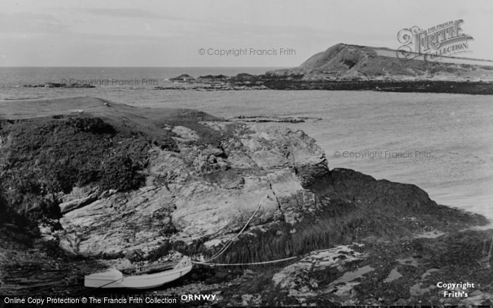 Photo of Llanfairynghornwy, Henborth Bay c.1955