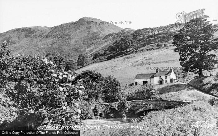 Photo of Llanfihanger Y Pennant, Bera Castle c.1955
