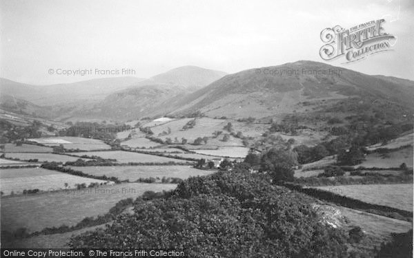 Photo of Llanfihanger Y Pennant, Cader Idris From Castle Hill c.1935