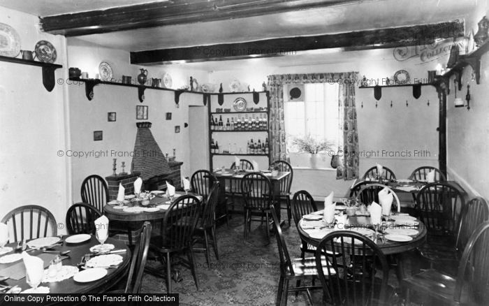 Photo of Llangedwyn, The Green Inn, Dining Room c.1950