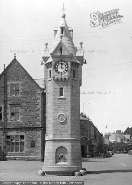 Photo of Llangefni, Clock Tower c.1950