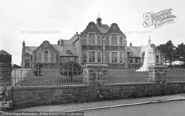Photo of Llangefni, County School c.1939