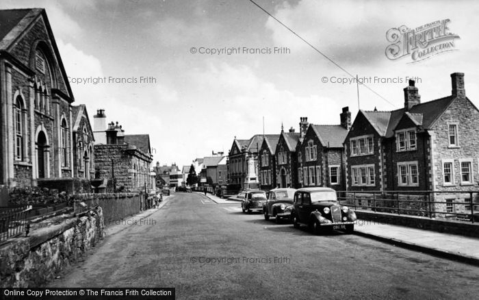 Photo of Llangefni, Ffordd Glanhwfa  c.1955