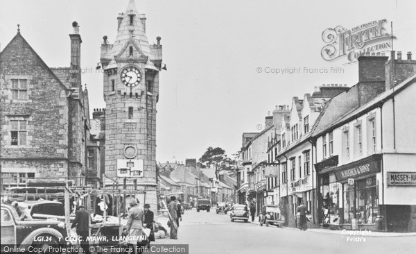 Photo of Llangefni, Y Cloc Mawr c.1955