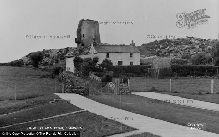 Photo of Llangefni, Yr Hen Felin c.1960