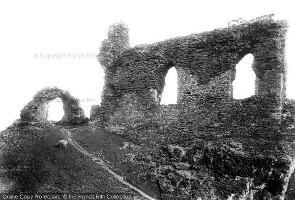 Photo of Llangollen, Castell Dinas Bran 1901