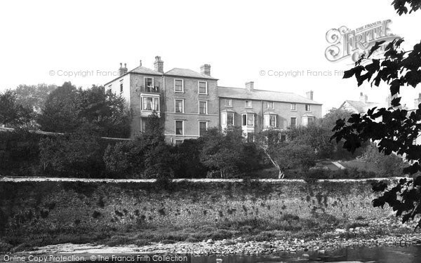 Photo of Llangollen, Hand Hotel 1890