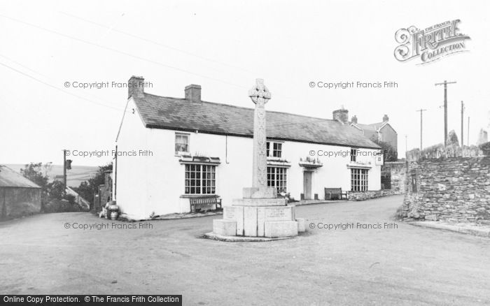 Photo of Llangynwyd, The Corner House c.1955