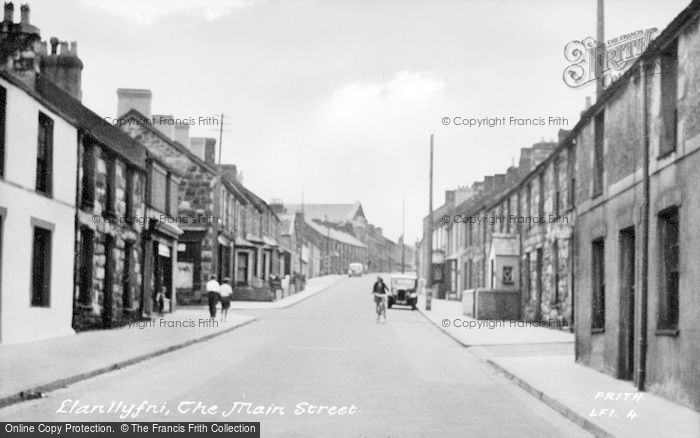 Photo of Llanllyfni, The Main Street c.1955