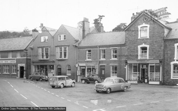 Photo of Llanrhaeadr Ym Mochnant, Market Square c.1960