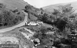 Llanrhaeadr Ym Mochnant, Road By The Falls c.1960, Llanrhaeadr-Ym-Mochnant