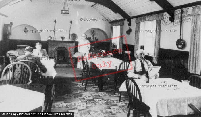 Photo of Llanrhaeadr Ym Mochnant, Wynnstay Arms, Dining Room c.1955