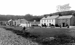 Cottages By The Beach 1893, Llansteffan
