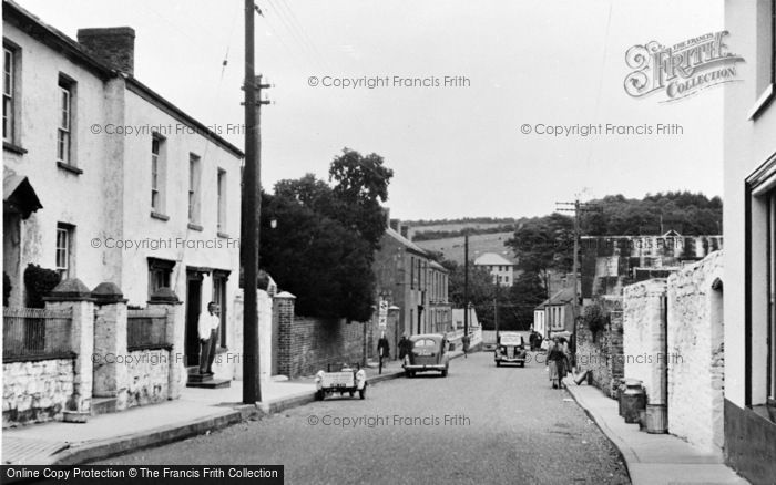 Photo of Llansteffan, High Street c.1955