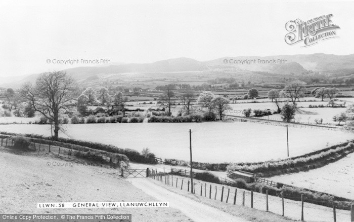 Photo of Llanuwchllyn, General View c.1960