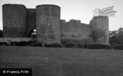 White Castle 1948, Llanvetherine