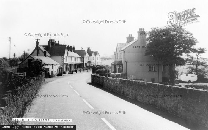 Photo of Llanwnda, The Village c.1965