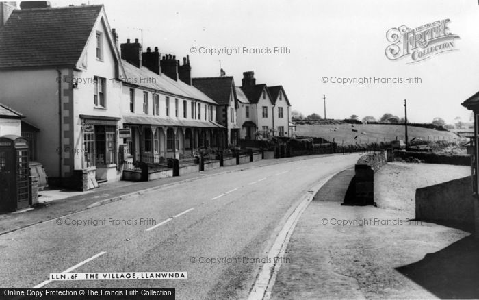 Photo of Llanwnda, The Village c.1965