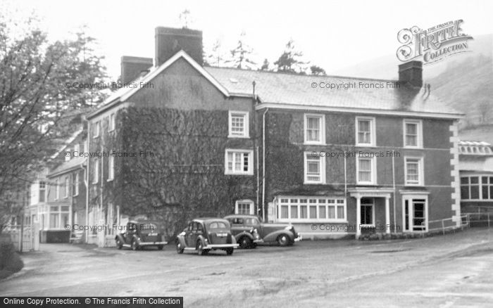 Photo of Llanwrtyd Wells, Dolecoed Hotel c.1935