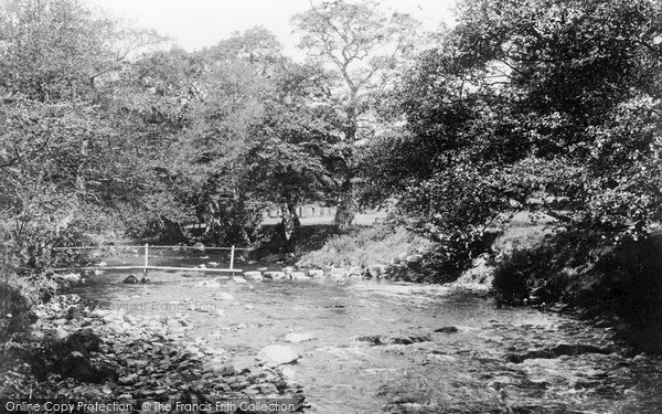 Photo of Llanwrtyd Wells, River Yrfon and Stepping Stones 1931