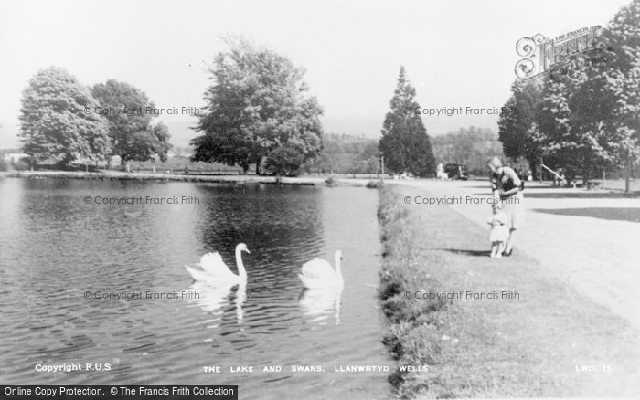 Photo of Llanwrtyd Wells, The Lake And Swans c.1935