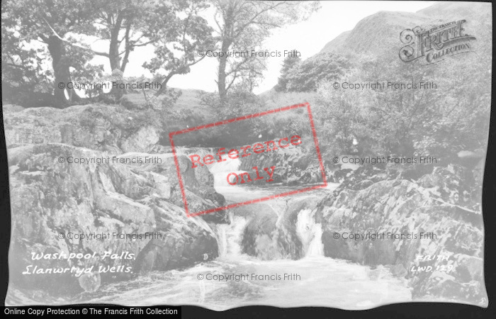 Photo of Llanwrtyd Wells, Washpool Wells c.1960