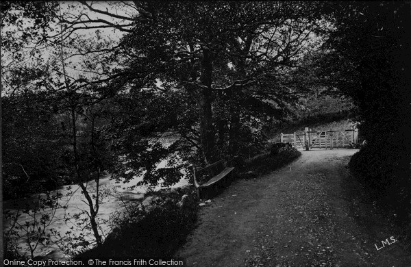Photo of Llanwrtyd Wells, Wishing Gate And River Yrfon 1931