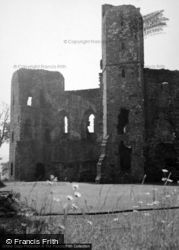 Castle 1953, Llawhaden