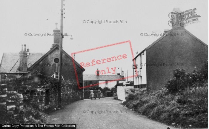 Photo of Llwydcoed, Corner House Street c.1955
