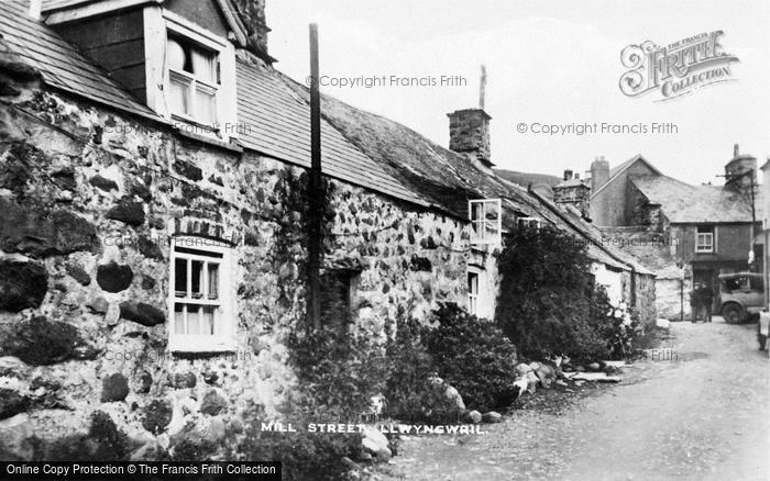 Photo of Llwyngwril, Mill Street c.1920
