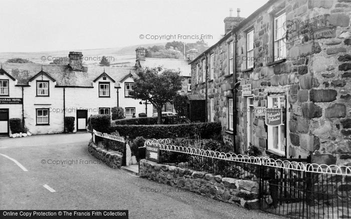 Photo of Llwyngwril, The Garthangharad Hotel c.1960