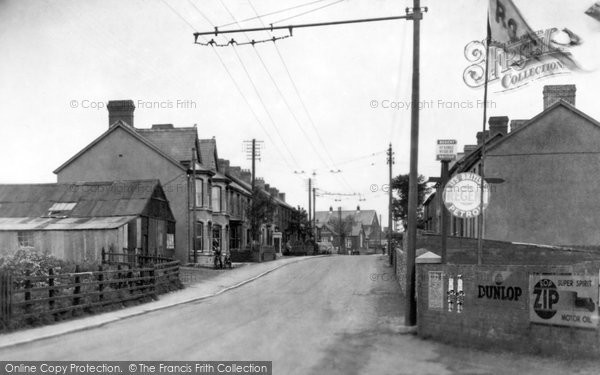Photo of Llwynhendy, Village 1936