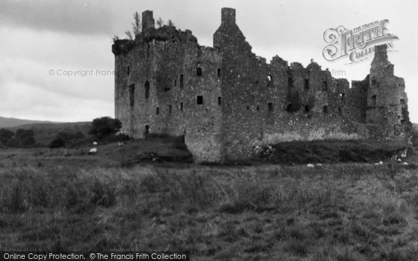 Photo of Loch Awe, Kilchurn Castle 1949