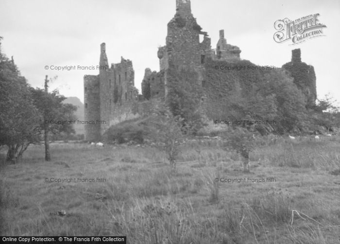 Photo of Loch Awe, Kilchurn Castle 1949