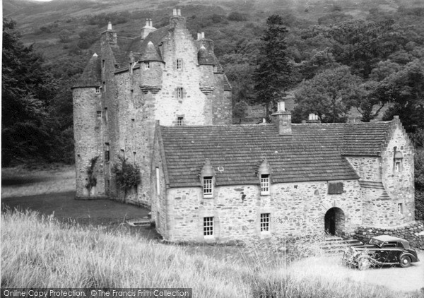Photo of Loch Fyne, Dunderave Castle 1949