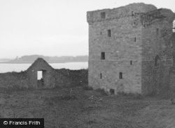 Castle 1953, Loch Leven
